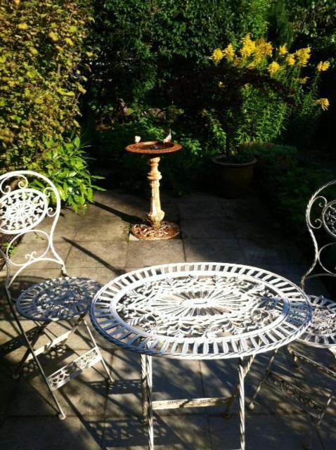 Number 5 Bed and Breakfast Shaftesbury Buitenkant foto